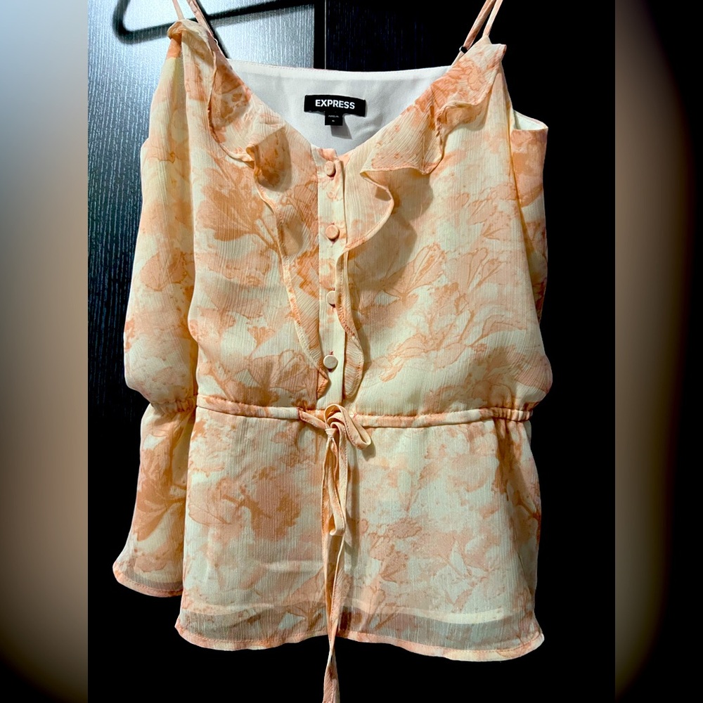 Express Women's Floral Peach Top